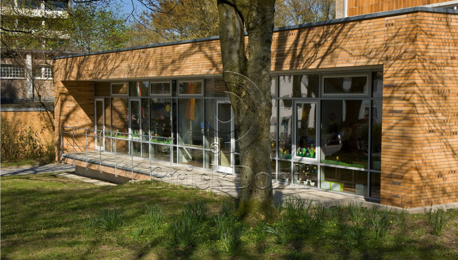 Кирпич облицовочный Клинкерный ABC 8354 St. Petersburg gelb Kohlebrand glatt NF 240*115*71 мм