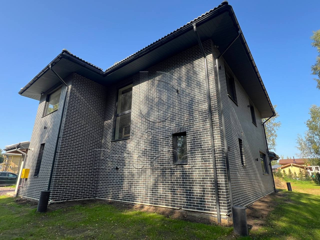 SCANDIANO BROWN 245X66х7,4 мм Клинкерная фасадная плитка под кирпич облицовочная коричневая