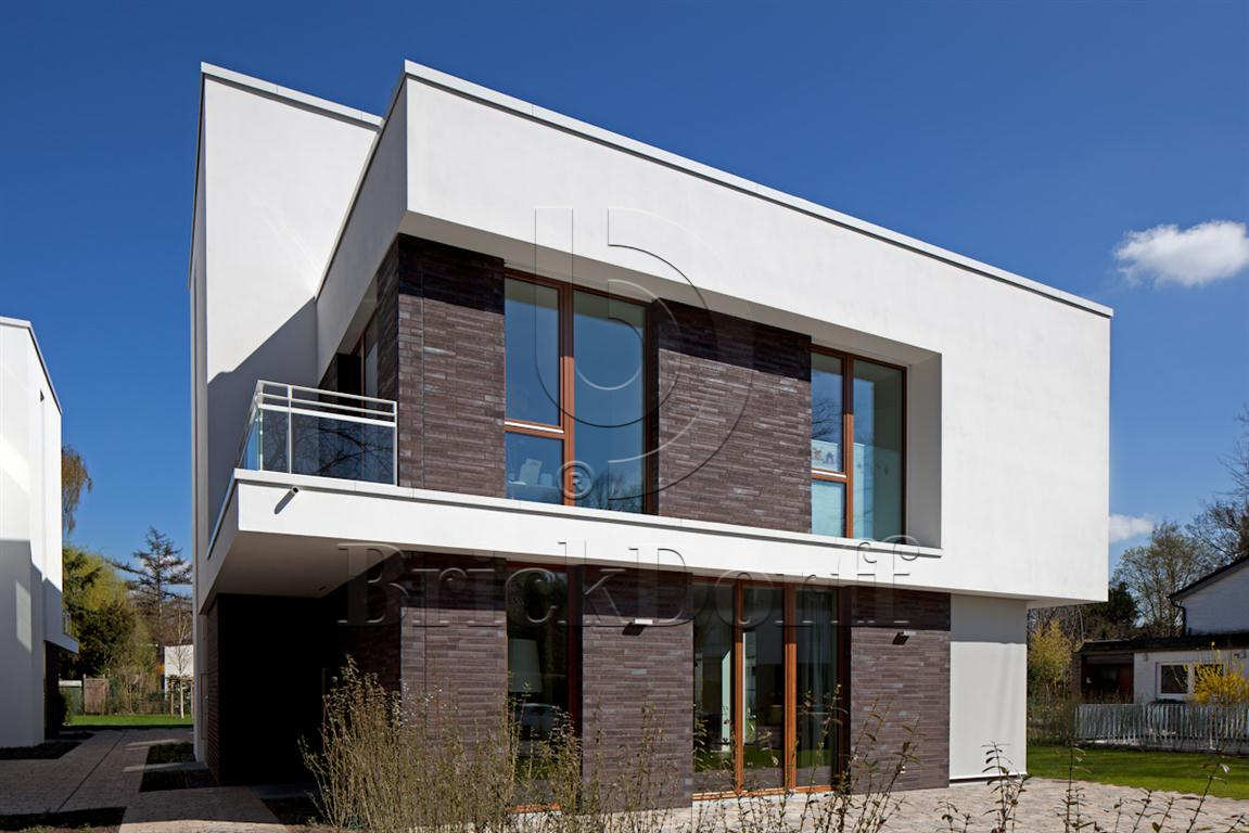 Клинкерная фасадная плитка облицовочная под кирпич Stroeher (Штроер) Zeitlos 359 kohlenglanz гладкая NF14, 240*71*14 мм