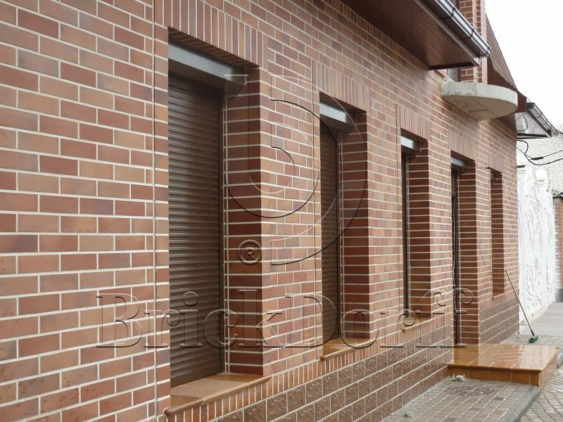 Клинкерная фасадная плитка облицовочная под кирпич Stroeher (Штроер) Keravette Chromatic 316 patrizienrot ofenbunt гладкая NF11, 240*71*11 мм