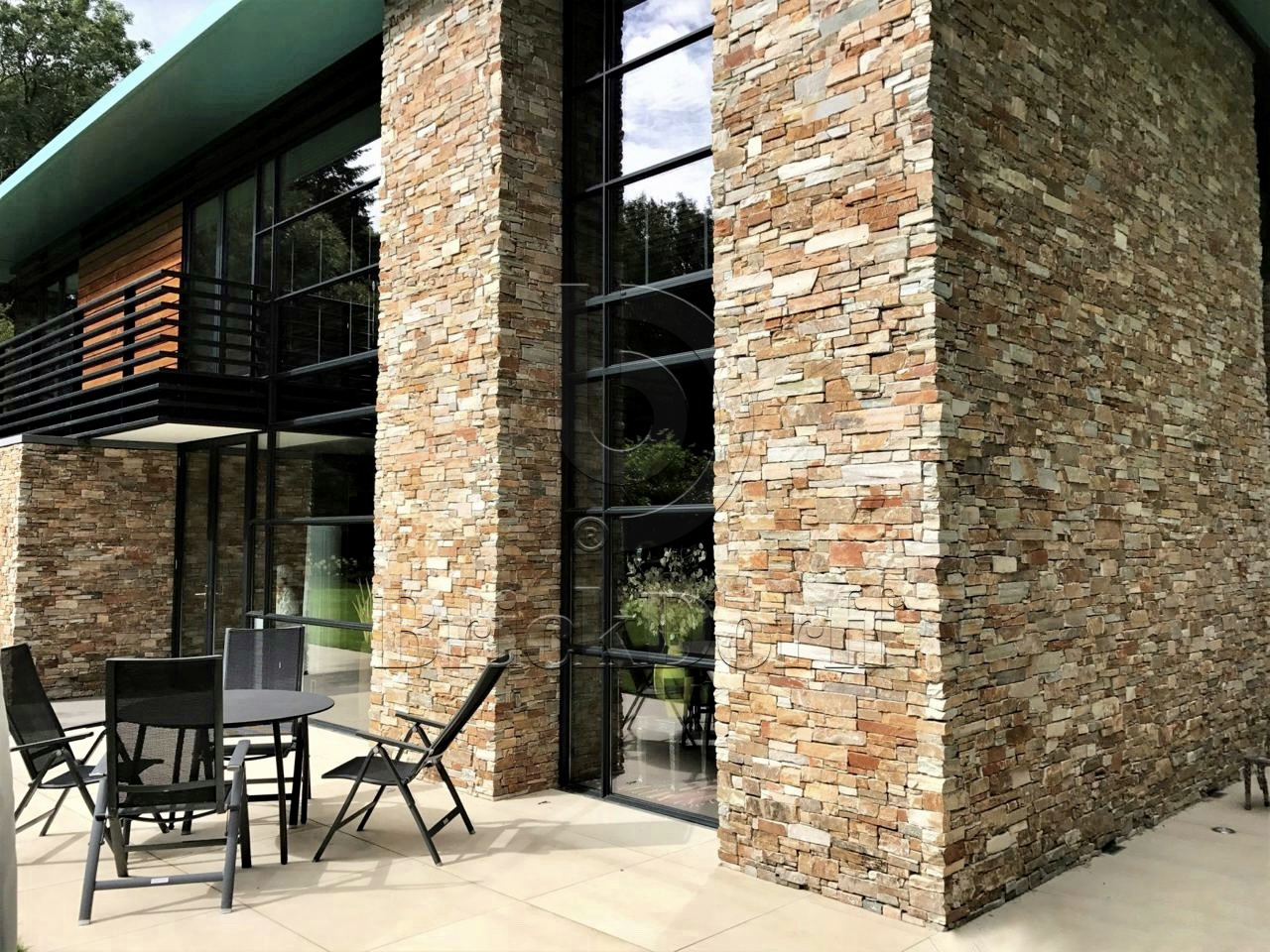 Камень грубый кварцит бежевый 550*200*20\40 мм, натуральный камень для фасада и интерьера BD