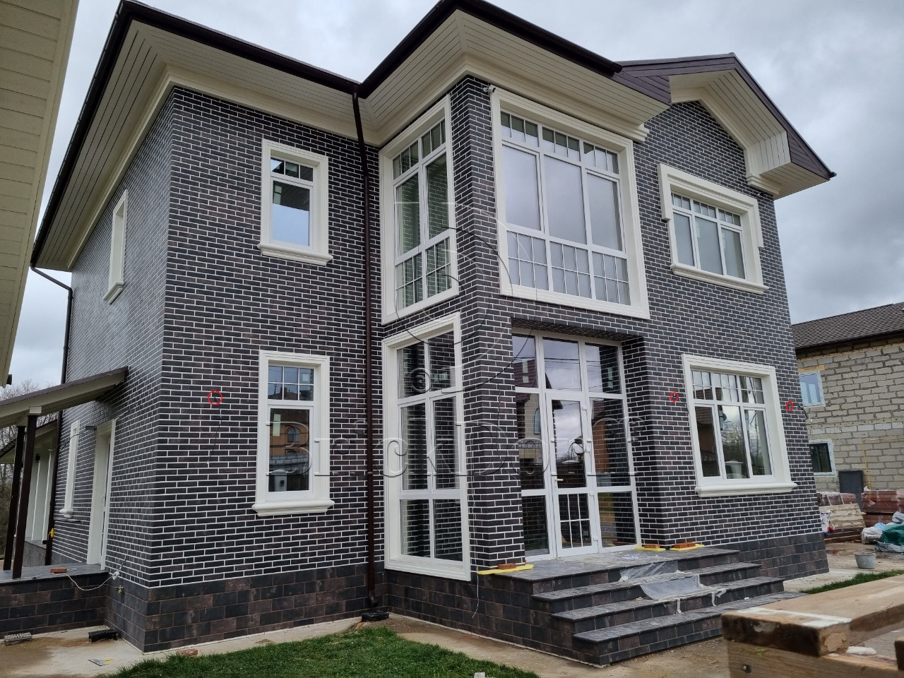 SCANDIANO BROWN 245X66х7,4 мм Клинкерная фасадная плитка под кирпич облицовочная коричневая