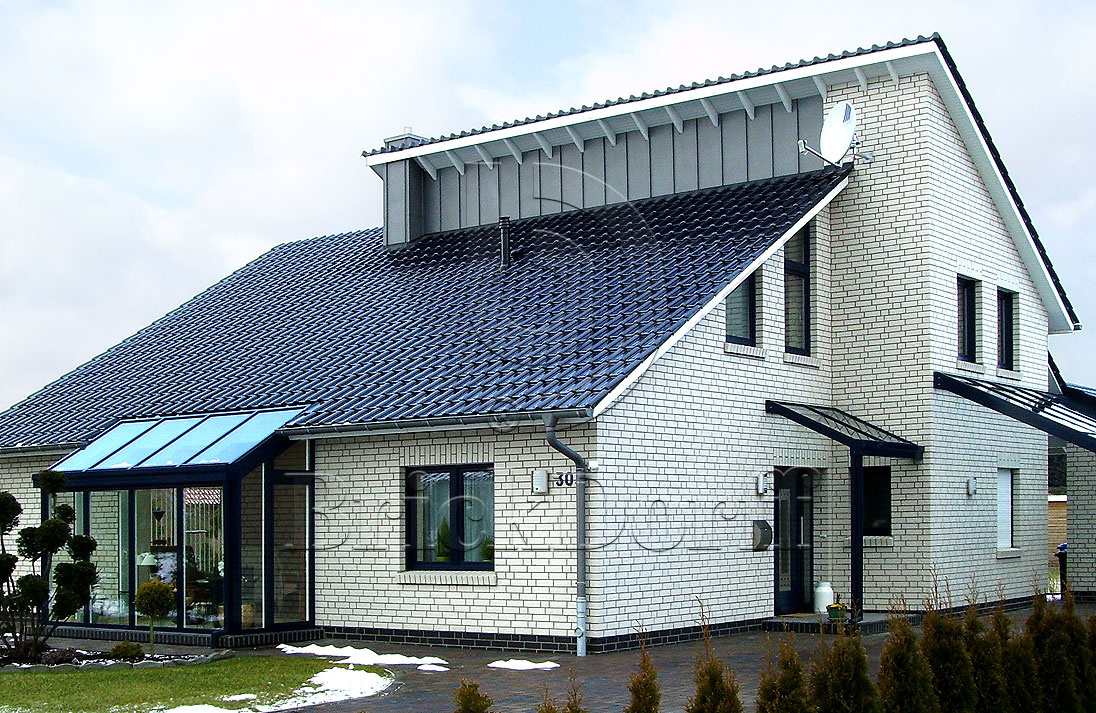 Керамическая черепица рядовая Roben Flandern черный матовая глазурь