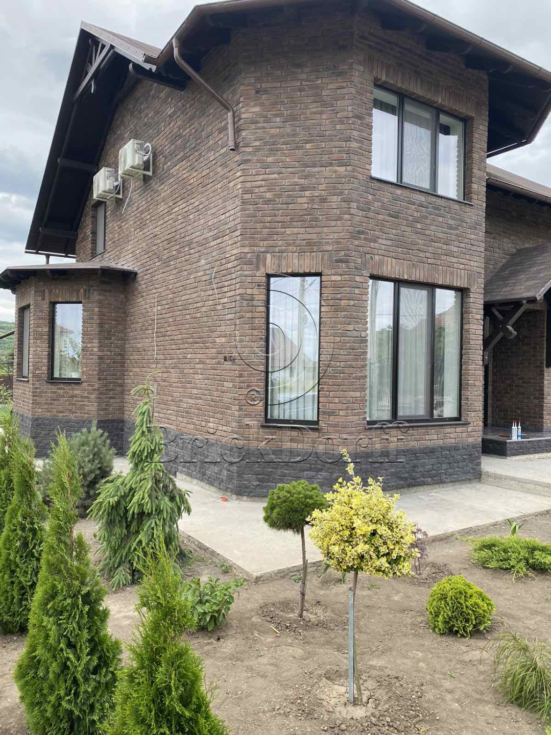 4.T Скандинавский кирпич 120-130*60-70*15 мм, декоративный камень для фасада и интерьера Petra