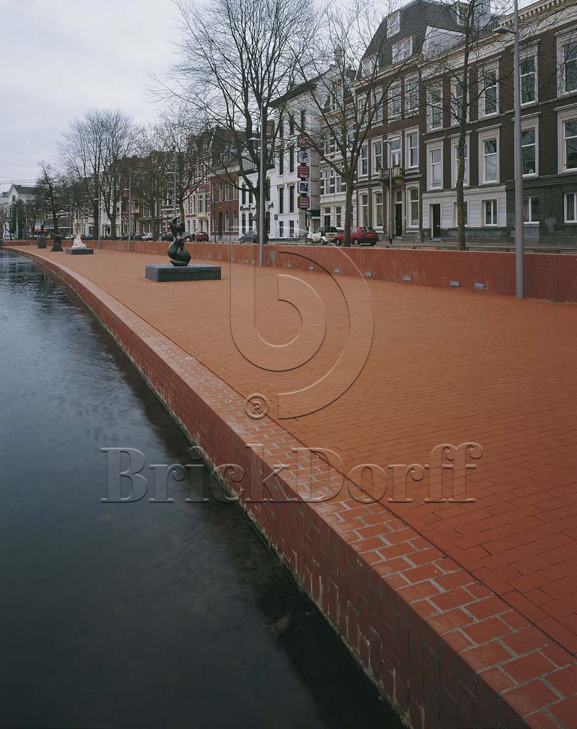 Тротуарная плитка / брусчатка Клинкерная красная LHL klinker  KAHARI 200*100*47 мм