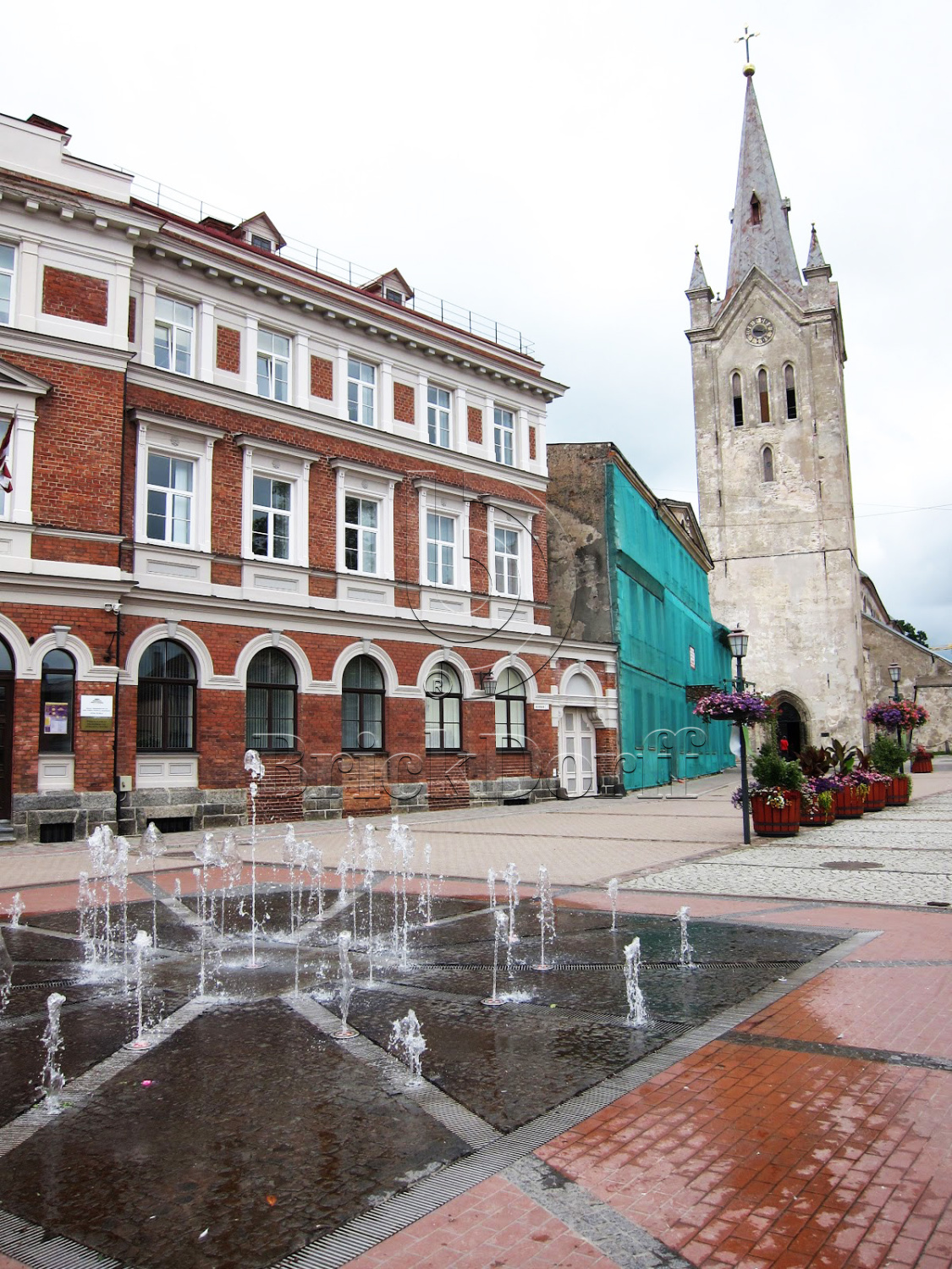 Клинкерная тротуарная плитка - брусчатка Lode JANKA Красная 200х100х52 мм