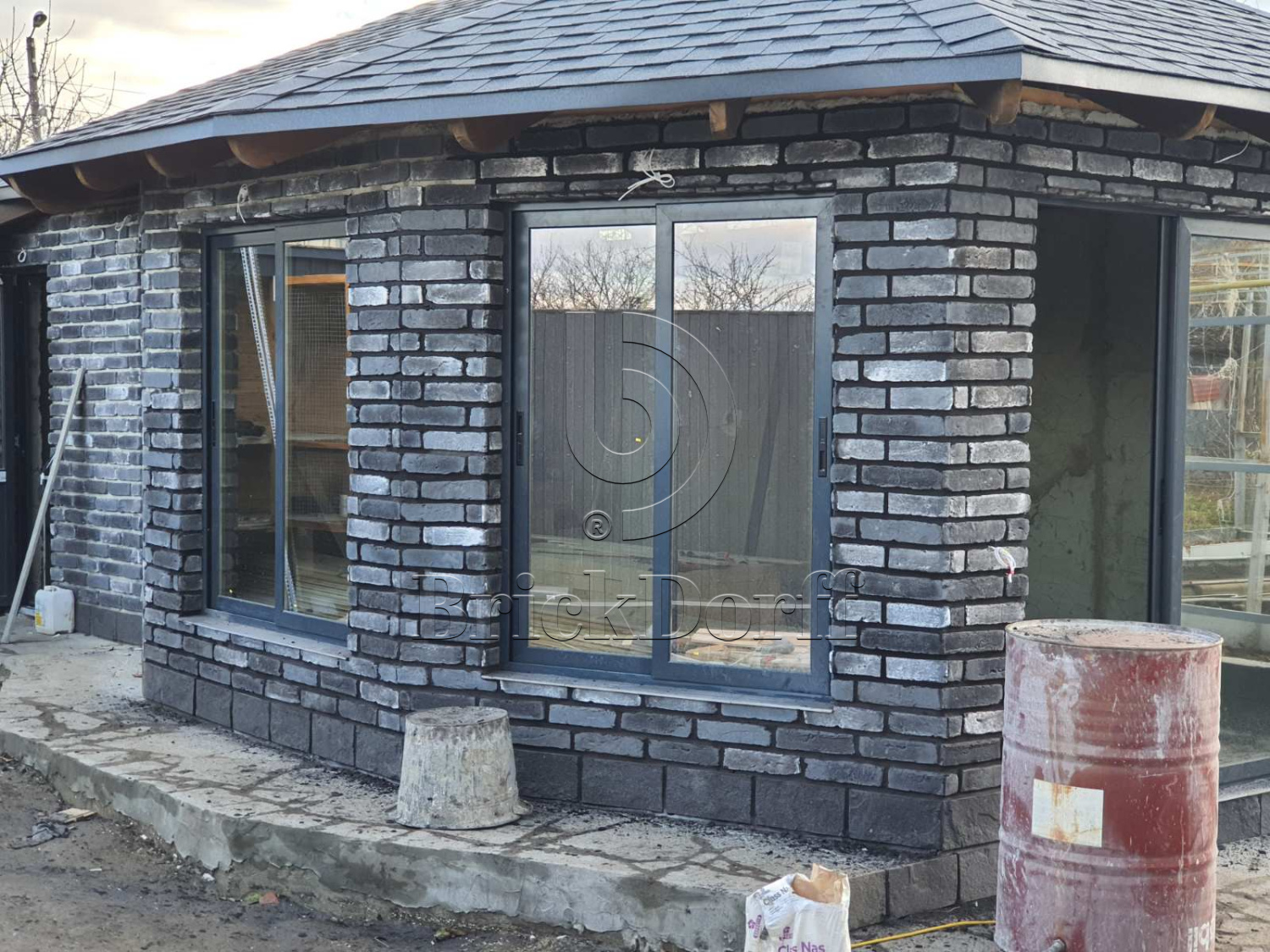 7.T Скандинавский кирпич 120-130*60-70*15 мм, декоративный камень для фасада и интерьера Petra