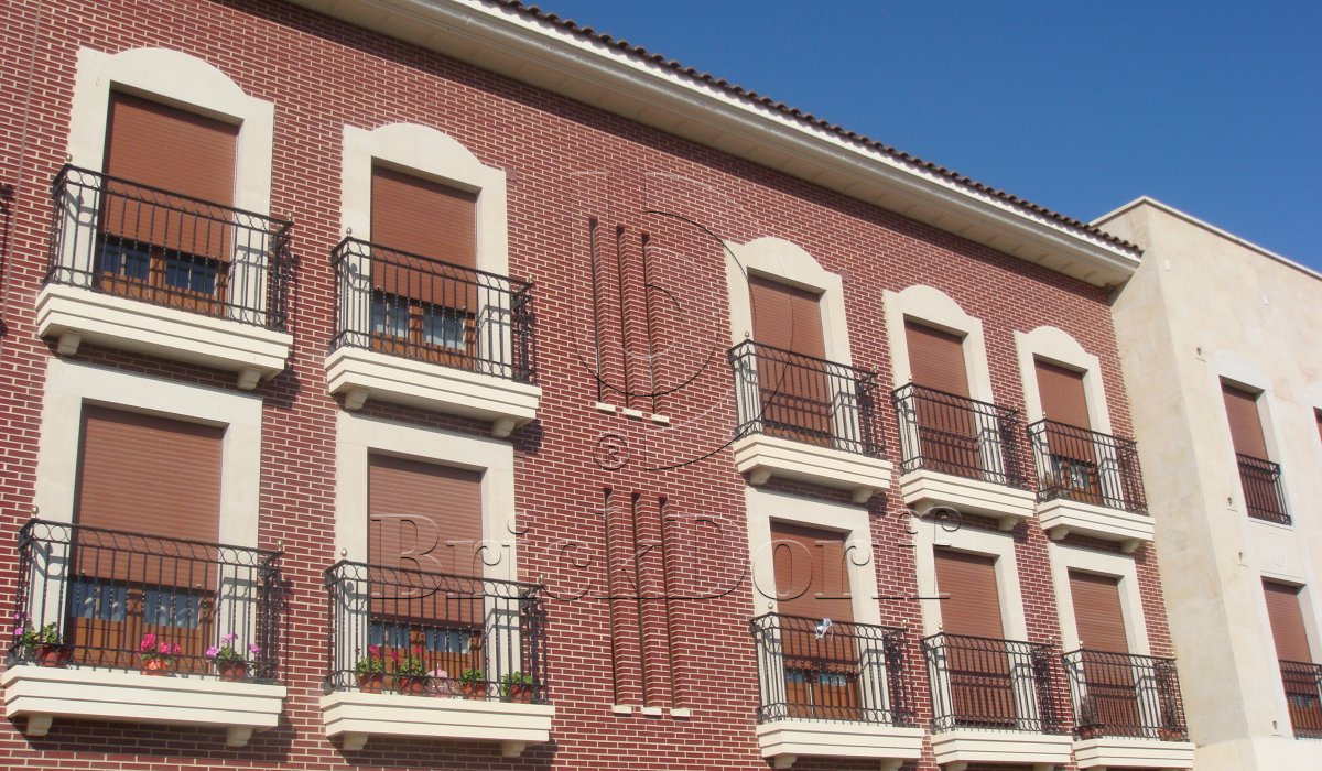 Braun 370 коричневая, 240*71*10 мм, Глазурованная клинкерная фасадная плитка под кирпич ABC