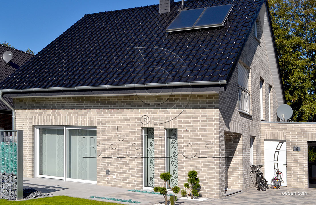 Керамическая черепица рядовая Roben FLANDERNplus черный матовая глазурь