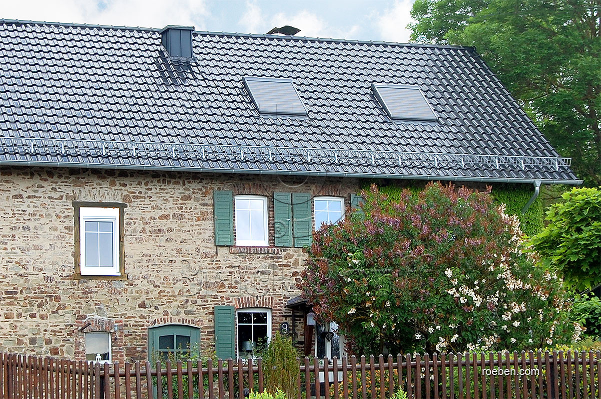 Керамическая черепица рядовая Roben BARI черный матовая глазурь