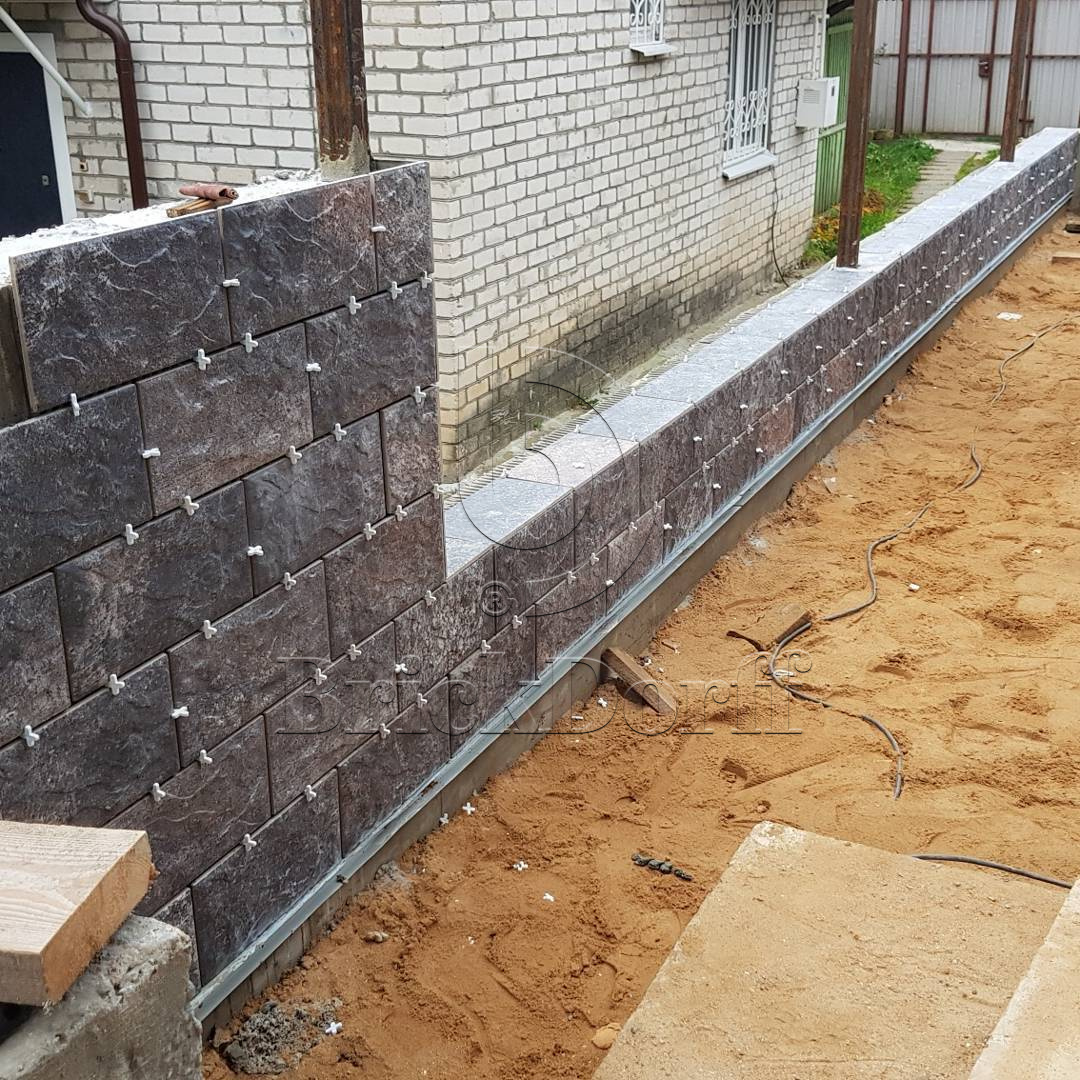 Клинкерная фасадная плитка облицовочная под камень Stroeher (Штроер) Kerabig KS 18 schildpatt рельефная, 302*148*12 мм