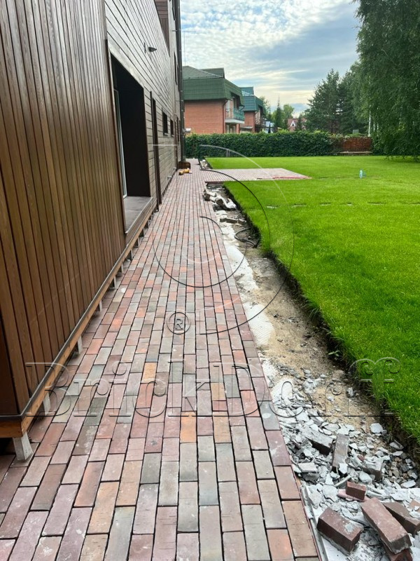 Мюнхен флэш, серая ригельная тротуарная плитка/брусчатка клинкерная 250*80*52 мм, пятый элемент