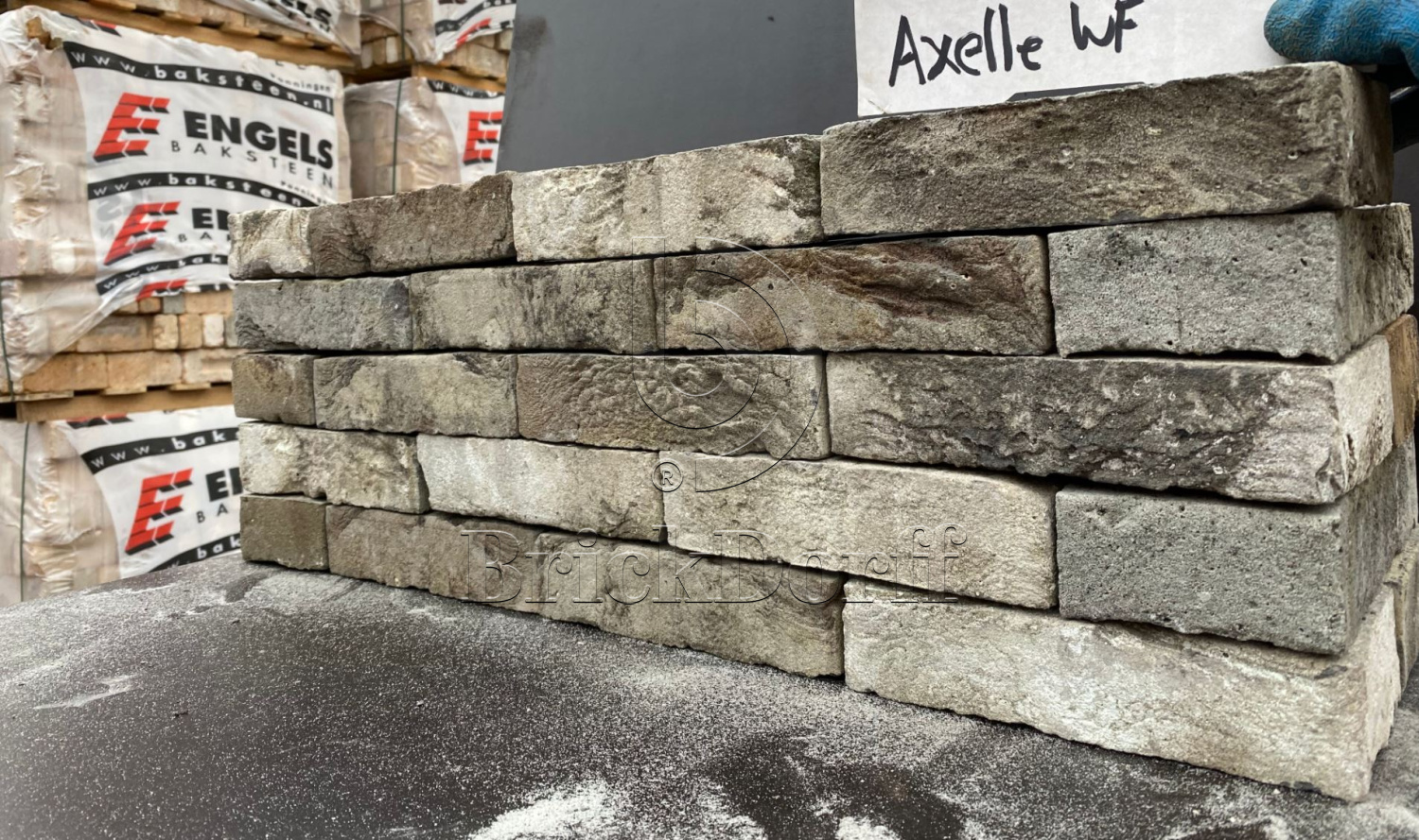 AXELLE (BARNSTEEN)  WF 209х101х50 мм, Кирпич ручной формовки Engels baksteen