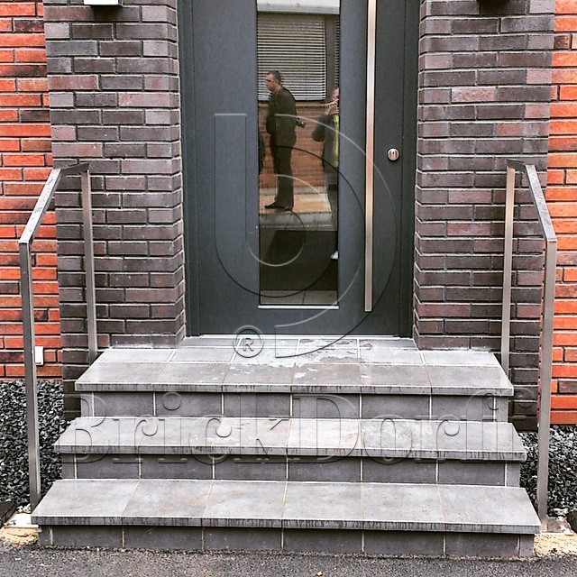 Клинкерная ступень флорентинер противоскользящая плитка EURAMIC CAVAR 543 fosco 340*294*10 мм