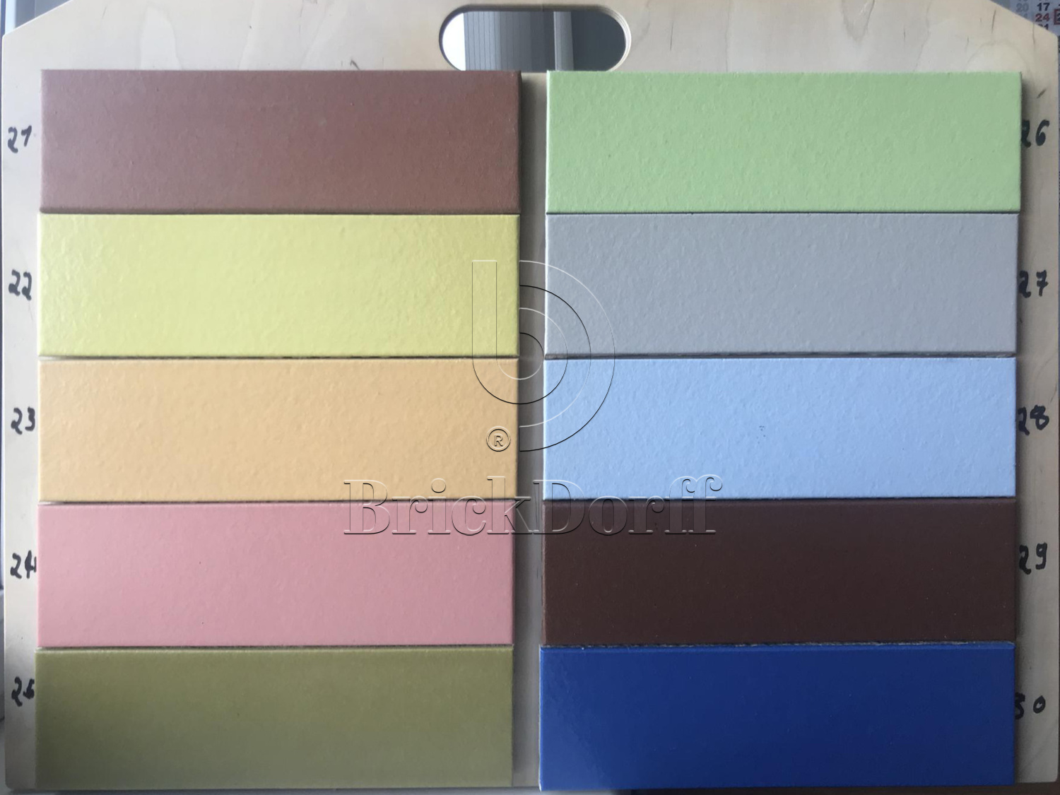 №2 Глазурованная Фасадная плитка Клинкерная облицовочная под кирпич 283х84х13,5 мм цвет зелено-бежевый RAL