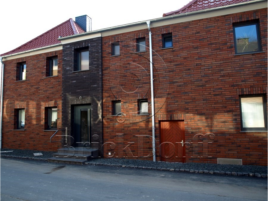 Клинкерная фасадная плитка облицовочная под кирпич Stroeher (Штроер) Zeitlos 353 eisenrost рельефная NF14, 240*71*14 мм