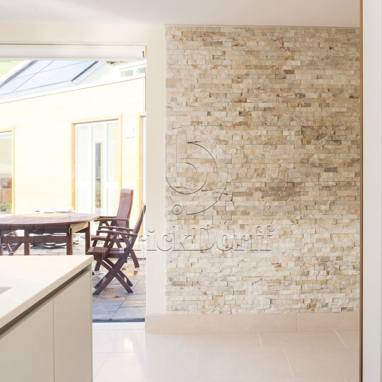 Кварцит Бежевый 600*150*10-20 мм, натуральный камень для интерьера и фасада BD