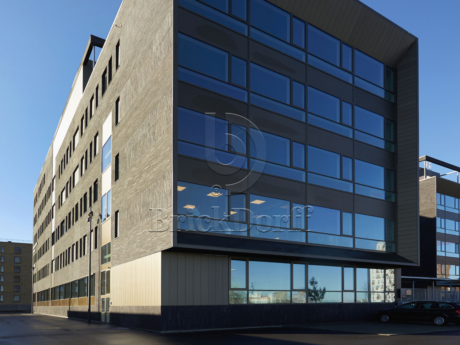 Клинкерная фасадная плитка облицовочная под кирпич Stroeher (Штроер) Zeitlos 359 kohlenglanz гладкая NF14, 240*71*14 мм