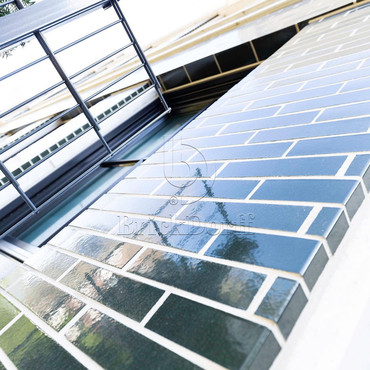 №38 Глазурованная Фасадная плитка Клинкерная облицовочная под кирпич 283х84х11 мм цвет темно-синий RAL