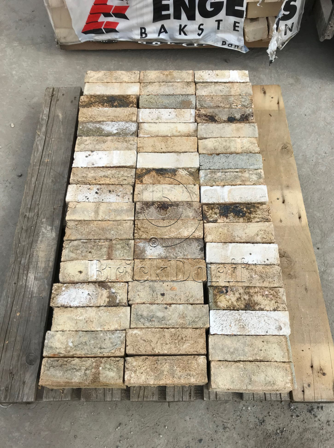 Canyon DF 214х103х66 мм, Кирпич ручной формовки Engels baksteen