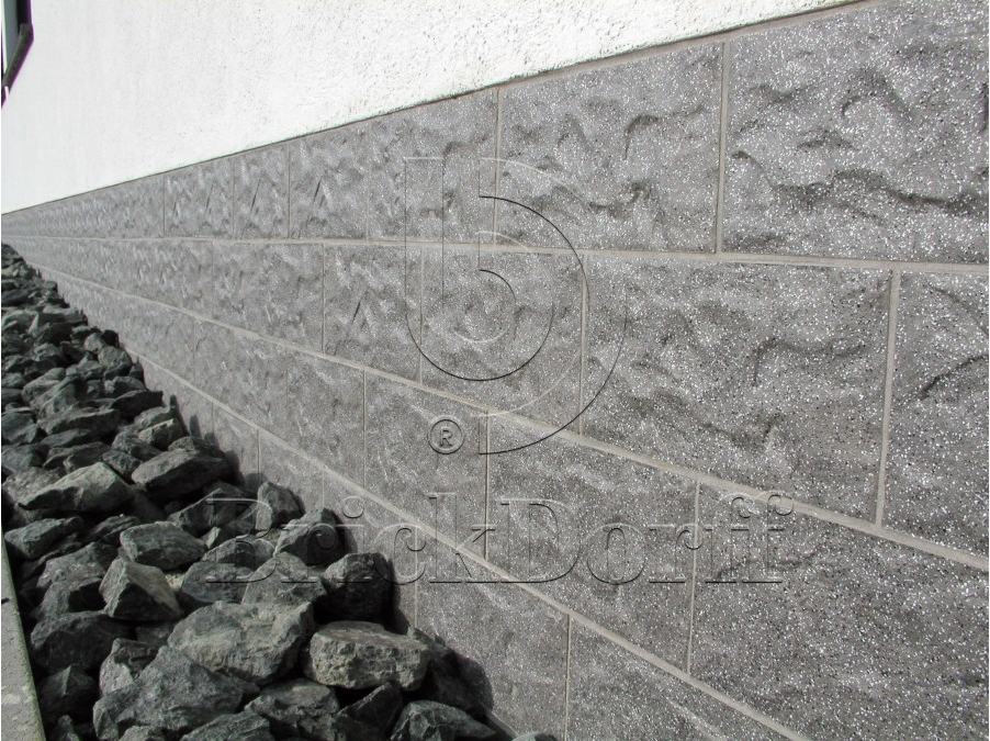 Клинкерная фасадная плитка облицовочная под камень Stroeher (Штроер) Kerabig KS 06 grau рельефная, 302*148*12 мм