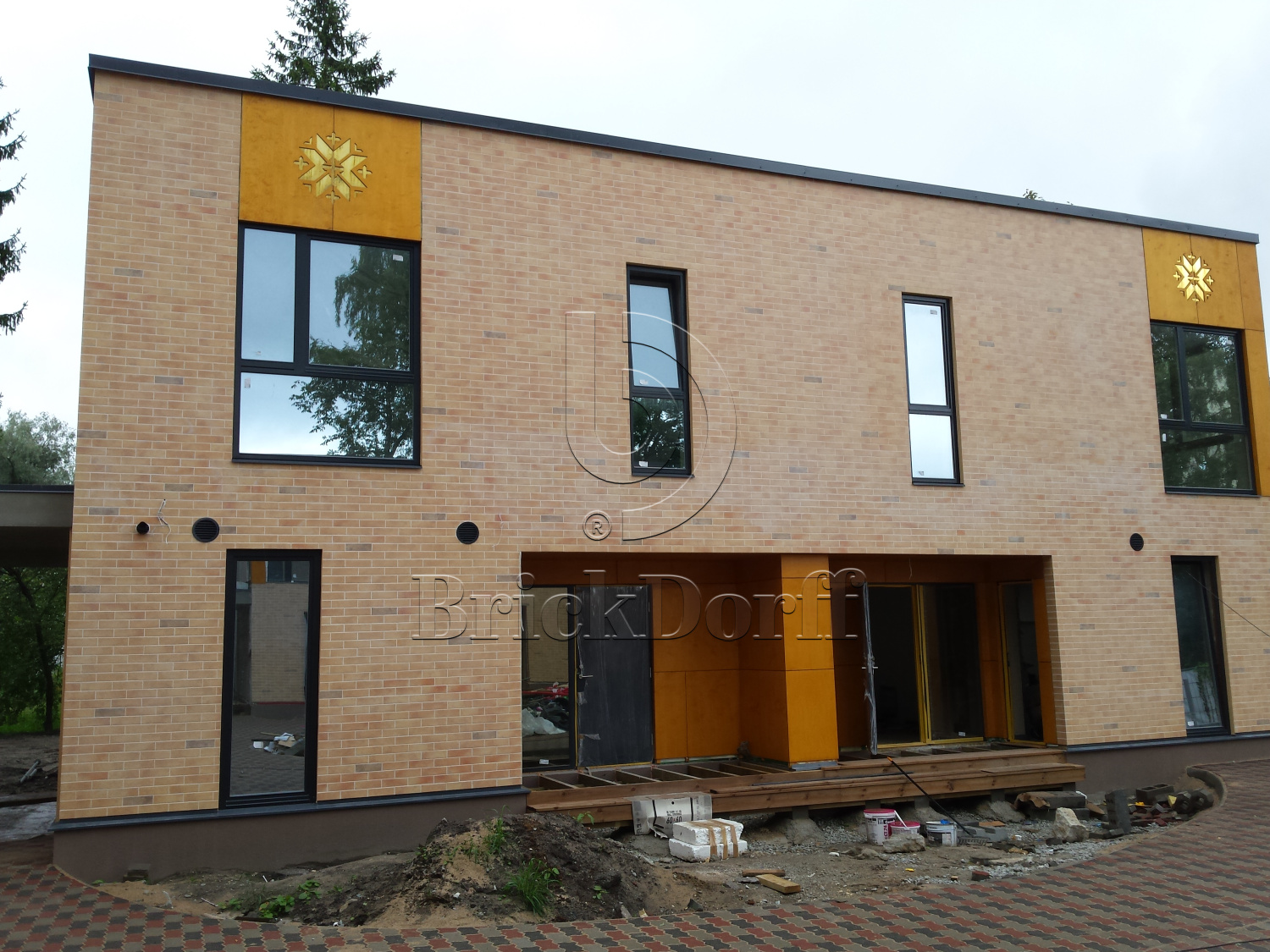 Клинкерная фасадная плитка облицовочная под кирпич Stroeher (Штроер) Keravette Shine 834 giallo гладкая NF10, 240*115*10 мм