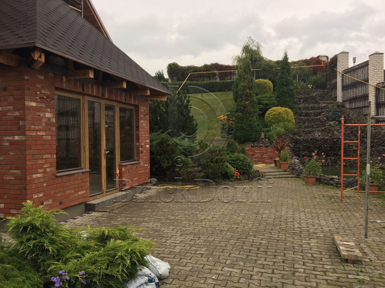 Клинкерная фасадная плитка облицовочная под кирпич Stroeher (Штроер) Steinlinge 374 shabbyrot рельефная NF14, 240*71*14 мм